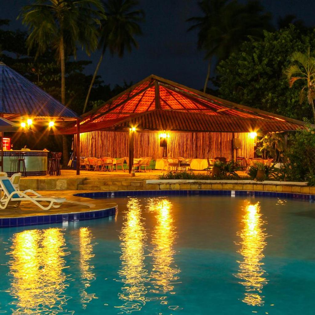Orange Praia Hotel — 