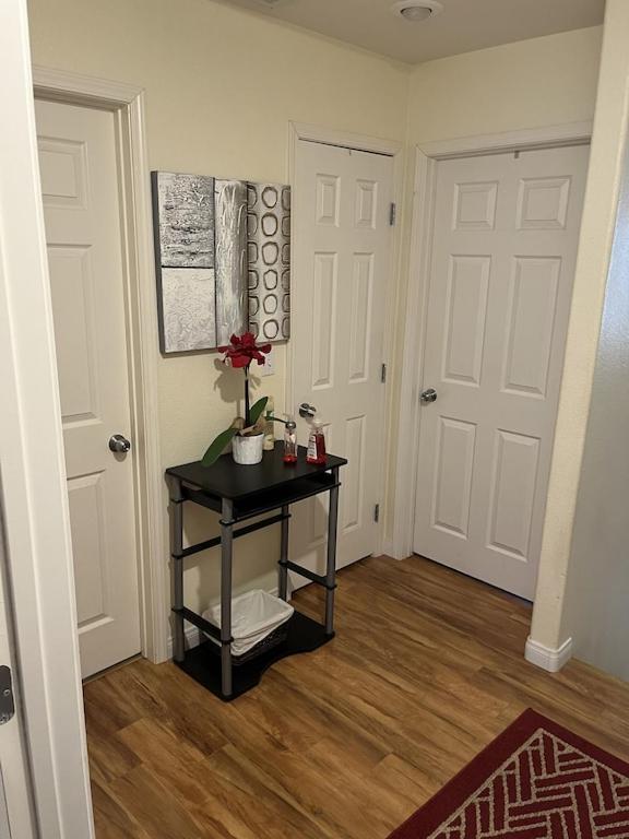 Photograph of Vic's 3 bedroom 4beds & POOL centrally located!