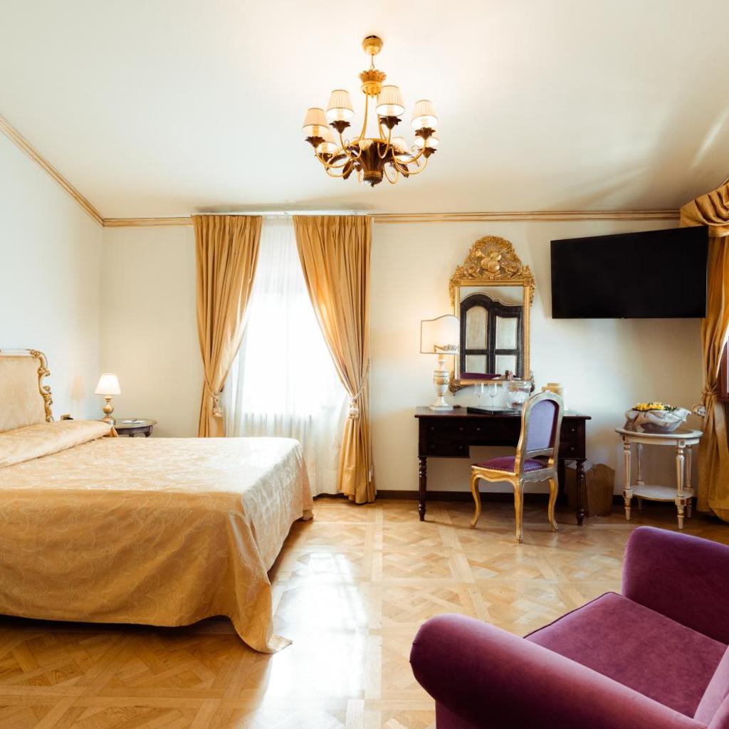 Hotel Palazzo Alexander — 