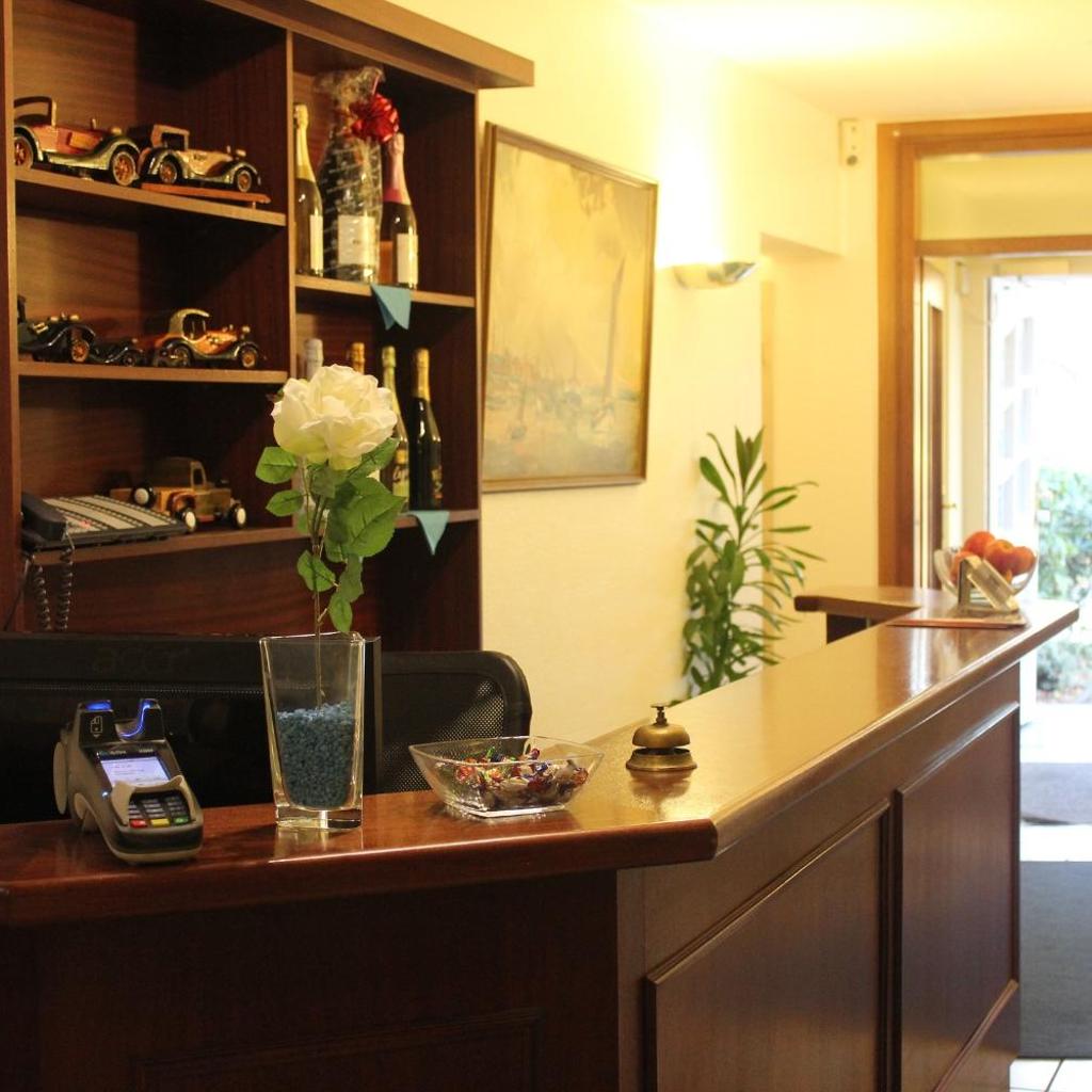 Photograph of Hotel Altenwerder Hof