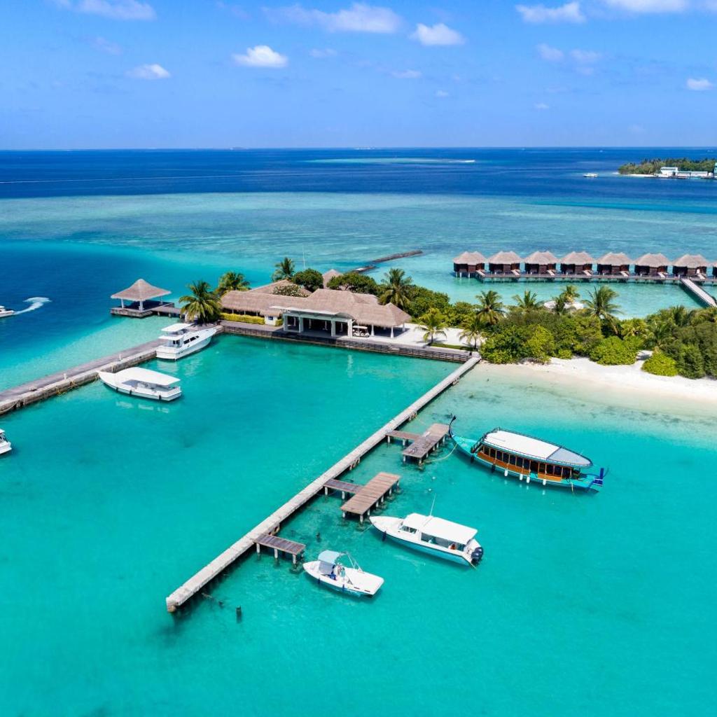 Sheraton Maldives Full Moon Resort & Spa — 