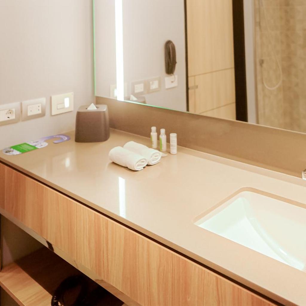 Holiday Inn Lima Miraflores by IHG — 