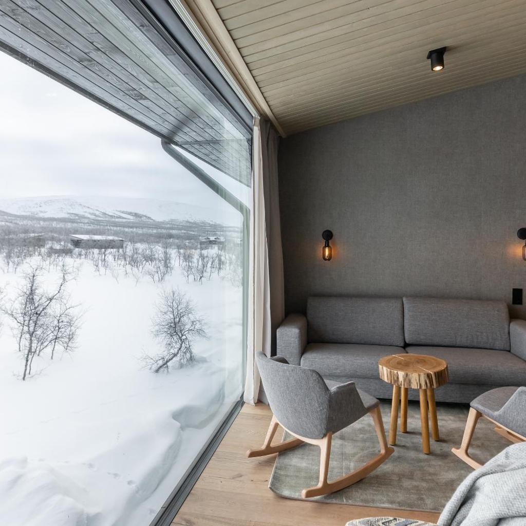 Santa's Hotel Rakka — 