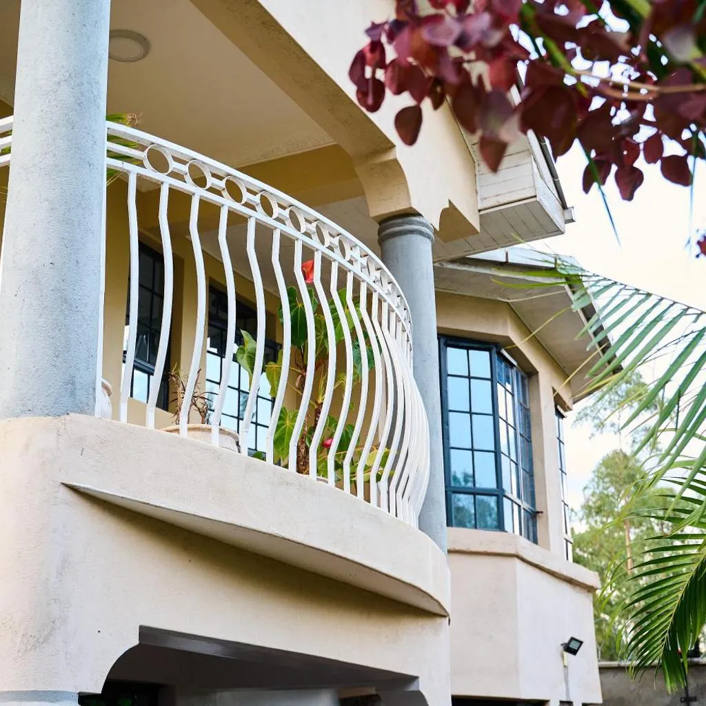 Forget your worries in this serene 5 Bedroom Villa in Ngong