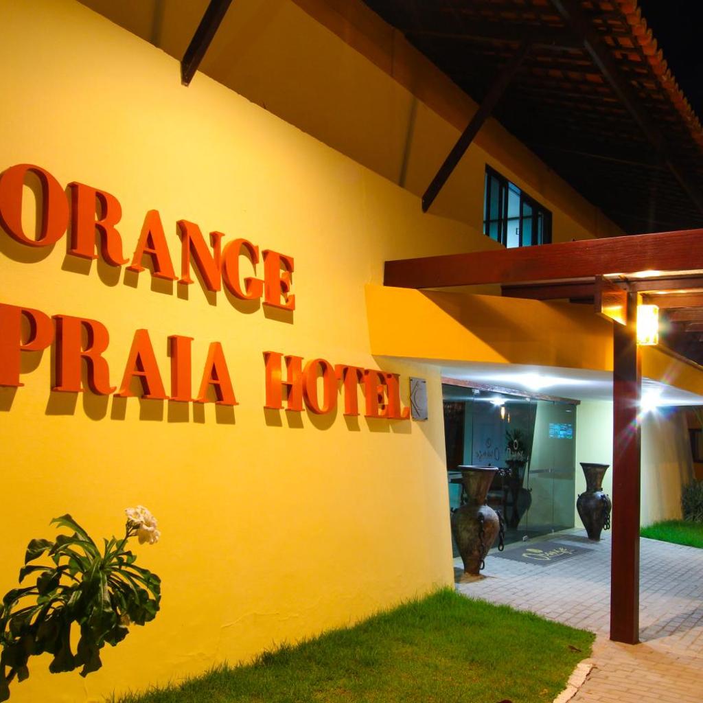 Orange Praia Hotel — 