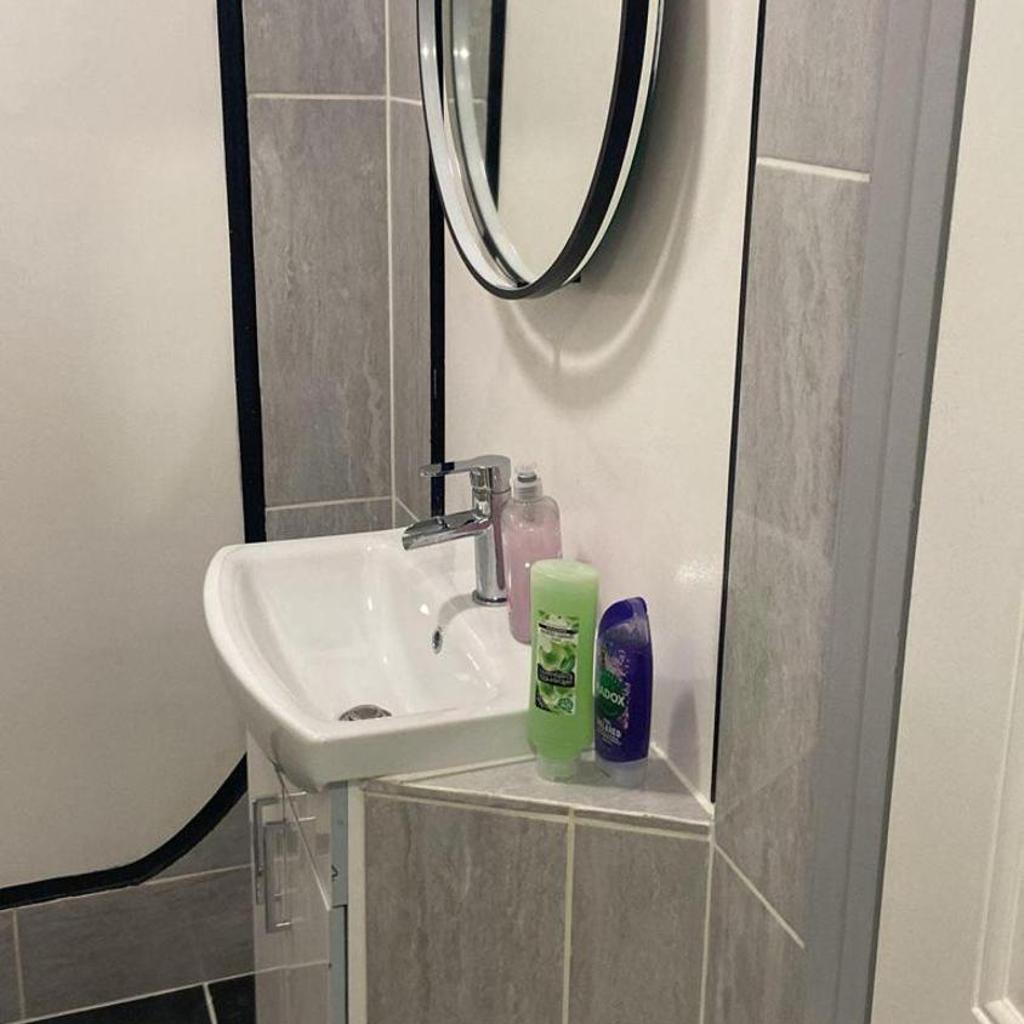 Photograph of Studio- Sleeps 2-Pets Ok-Action Park and Stn Close