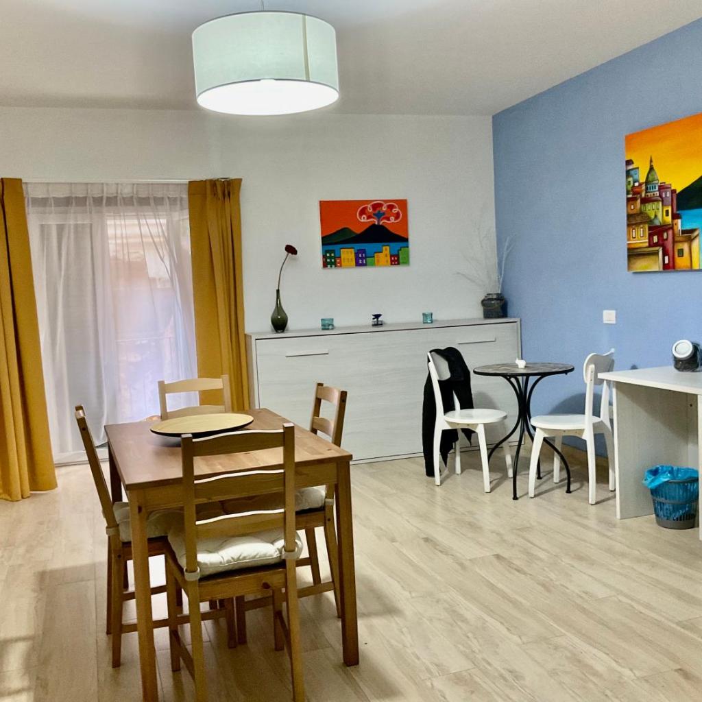 Photograph of 'A Room de' Scugnizzi