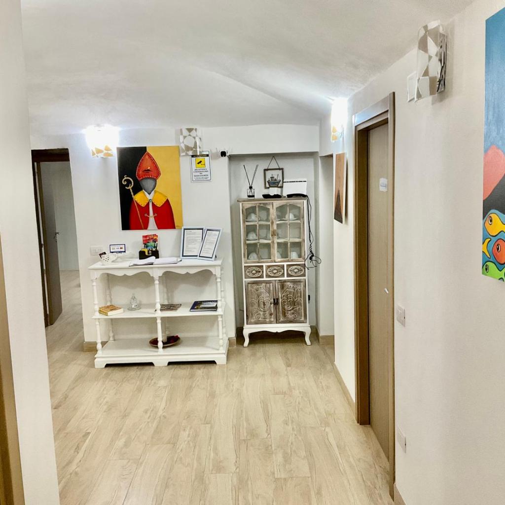 Photograph of 'A Room de' Scugnizzi