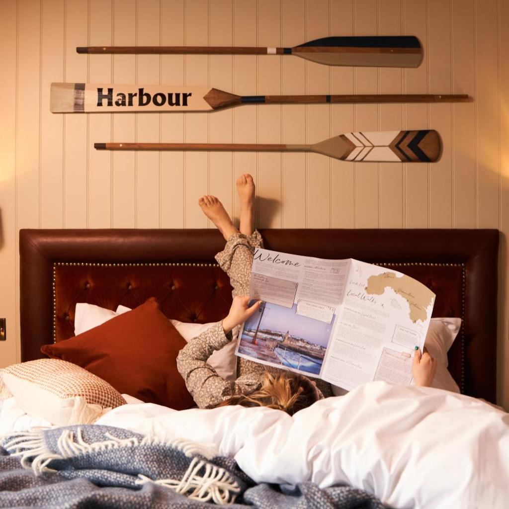 Harbour Inn — 