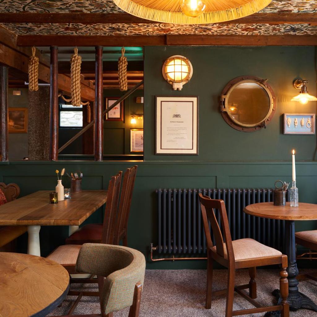 Harbour Inn — 
