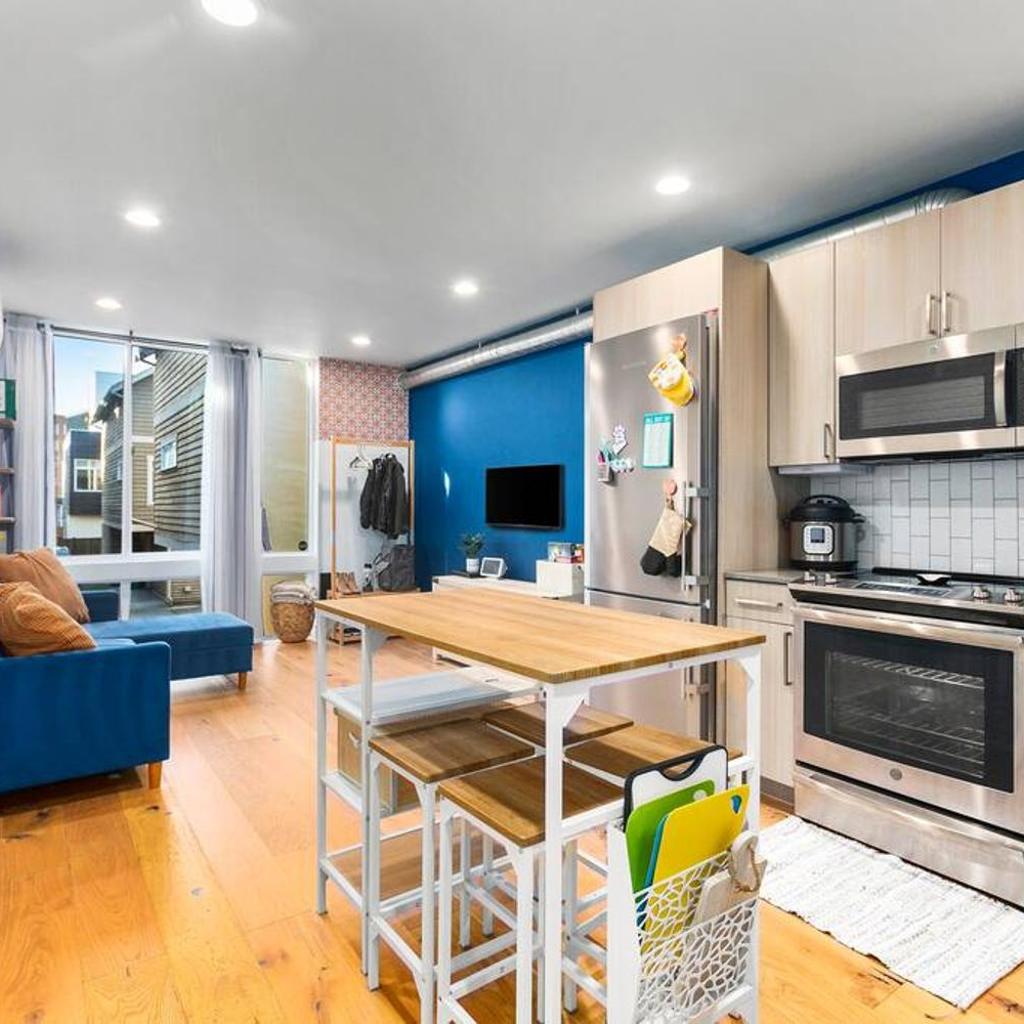 Photograph of Modern Sustainable Design in Ballard - 92 Wlkscore
