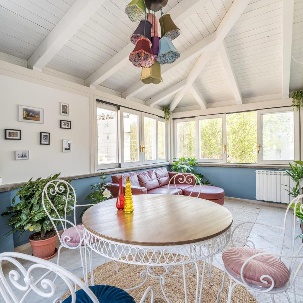 Photograph of Elizabeth Penthouse, Charmy Apartment in Little London 10 Min From the Center
