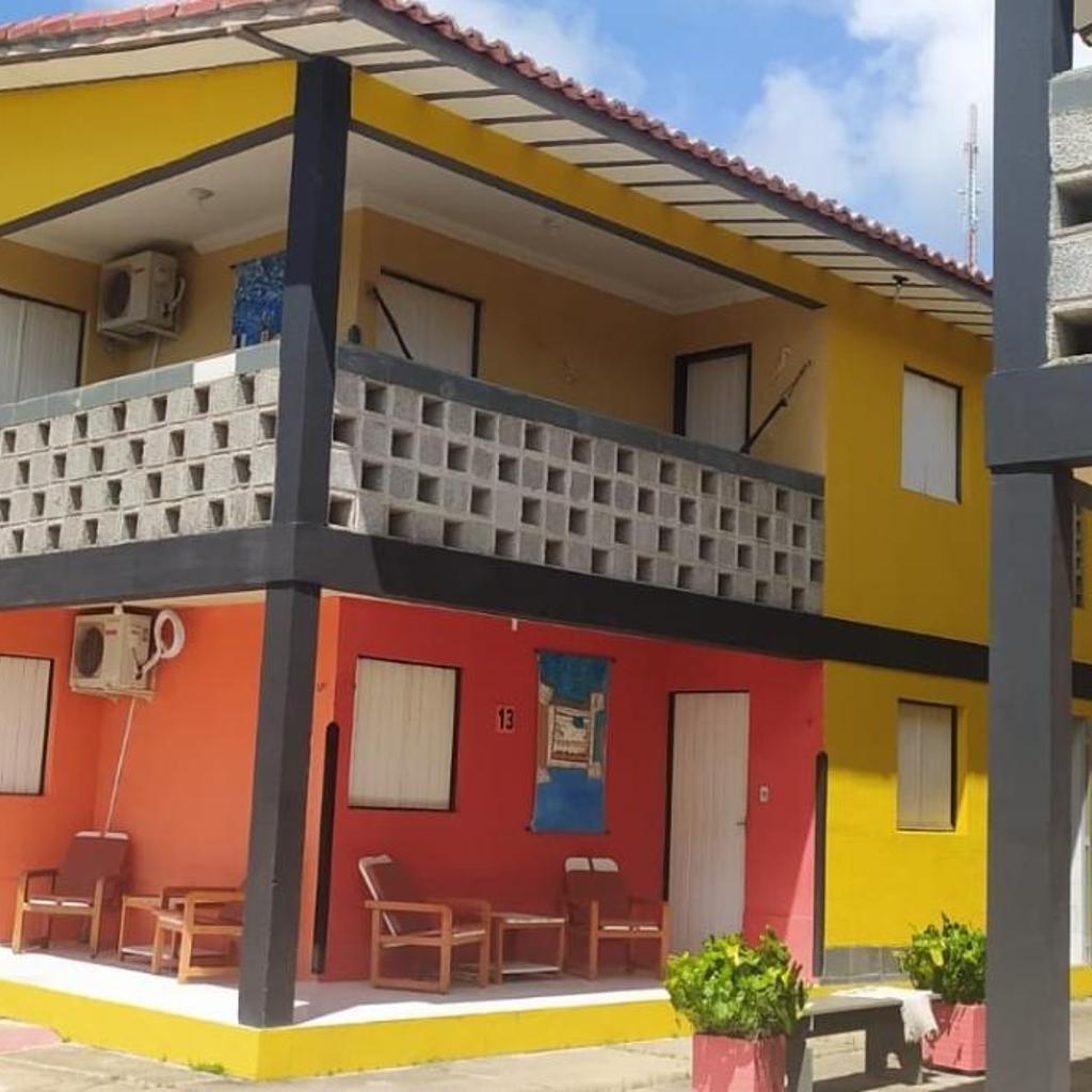 FLATS no Forte a 200m da praia, com 60 m2, 2 quartos com ar condicionado, cozinha completa, área de lazer, WIFI, piscinas, estacionamento, acomodam 8 pessoas, portaria 24H, ambiente familiar. — foto 12