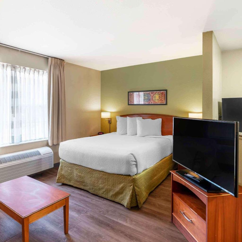 Photograph of Extended Stay America Suites - Norfolk - Virginia Beach