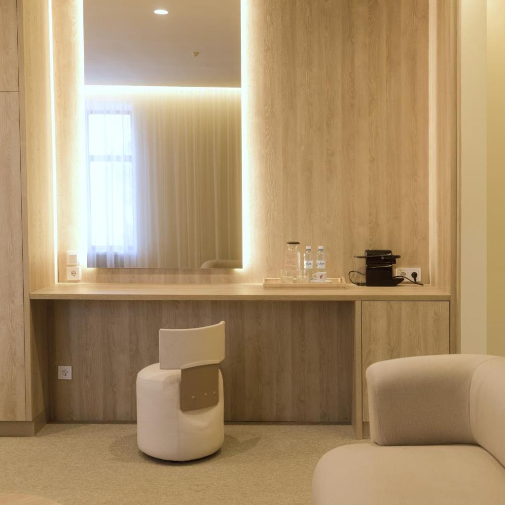 The Amsterdam Boutique Hotel — 
