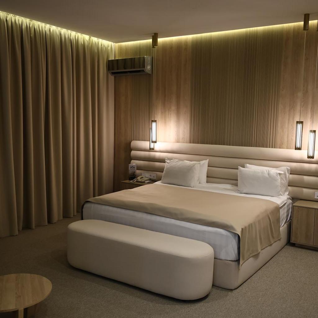 The Amsterdam Boutique Hotel — 