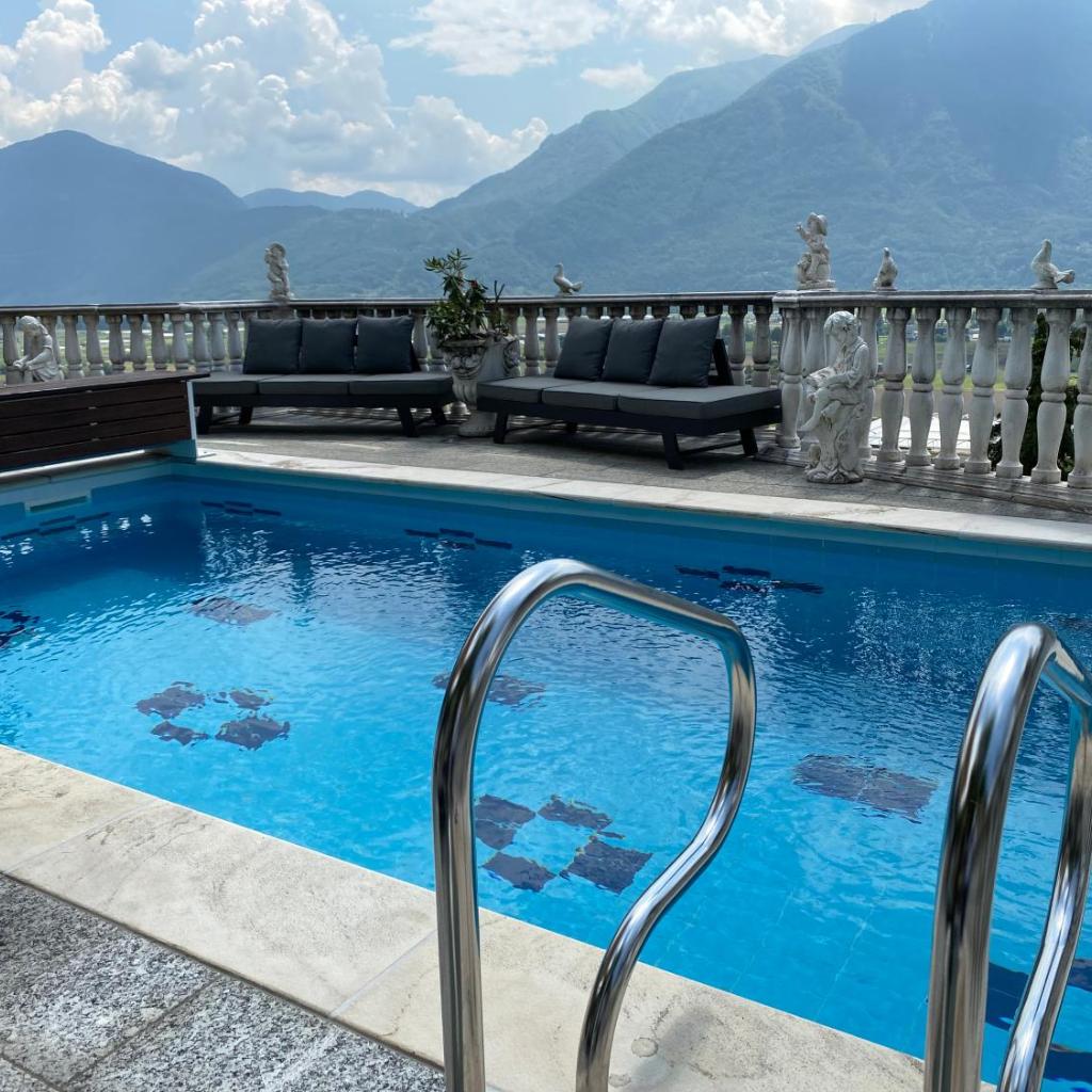 Image 13 - Ferienhaus Patrizia with a fantastic view of Lake Maggiore and the pool