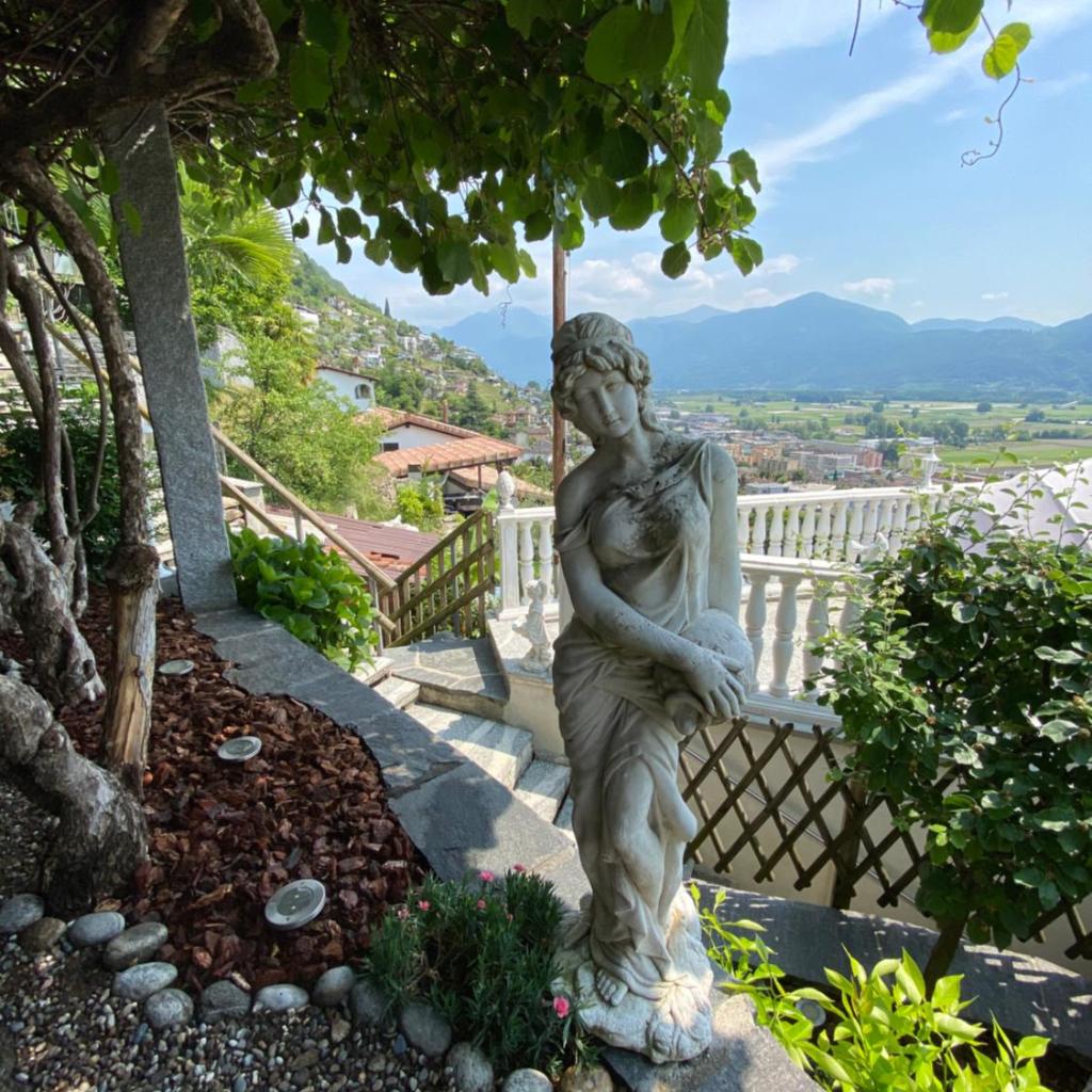 Image 25 - Ferienhaus Patrizia with a fantastic view of Lake Maggiore and the pool