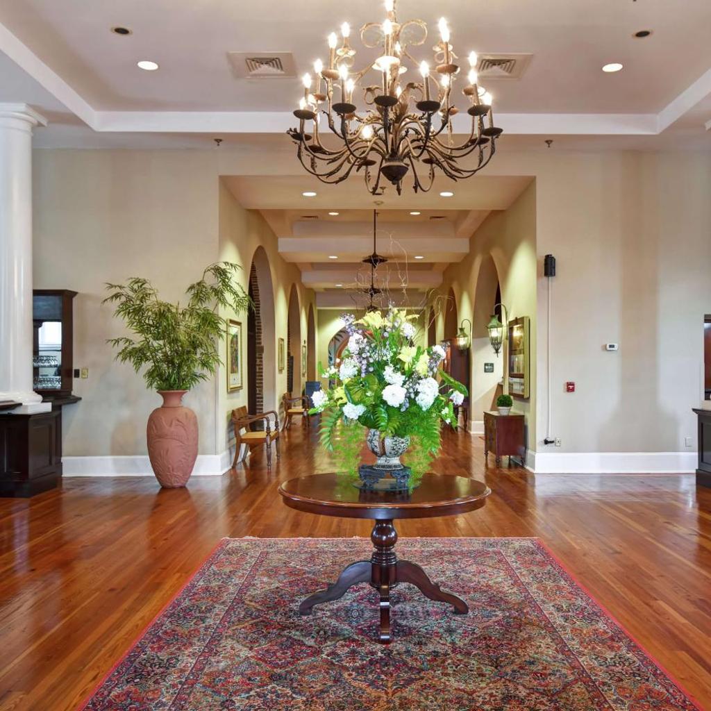 Photograph of Embassy Suites Charleston - Historic District