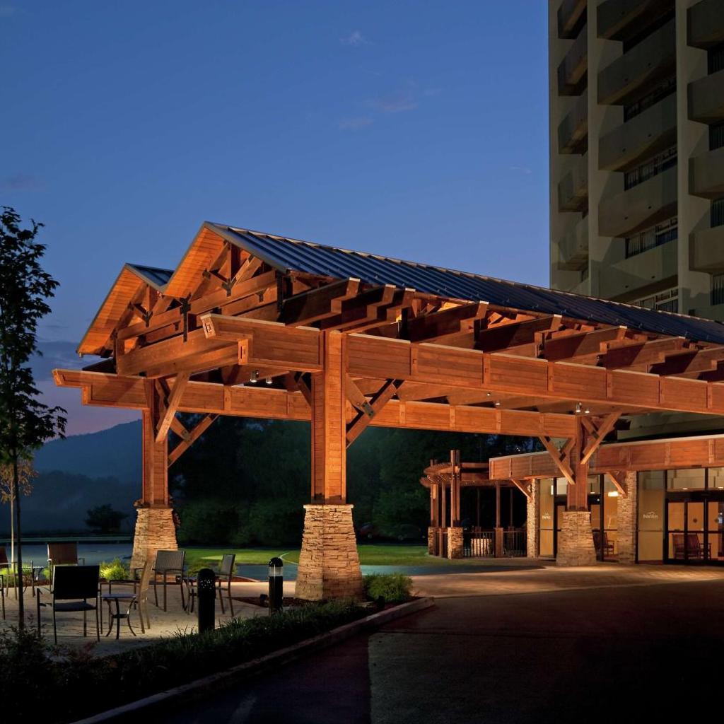 Photograph of The Park Vista - A DoubleTree by Hilton Hotel - Gatlinburg