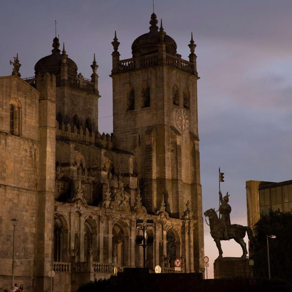 Se Catedral Hotel Porto, Tapestry Collection By Hilton — 