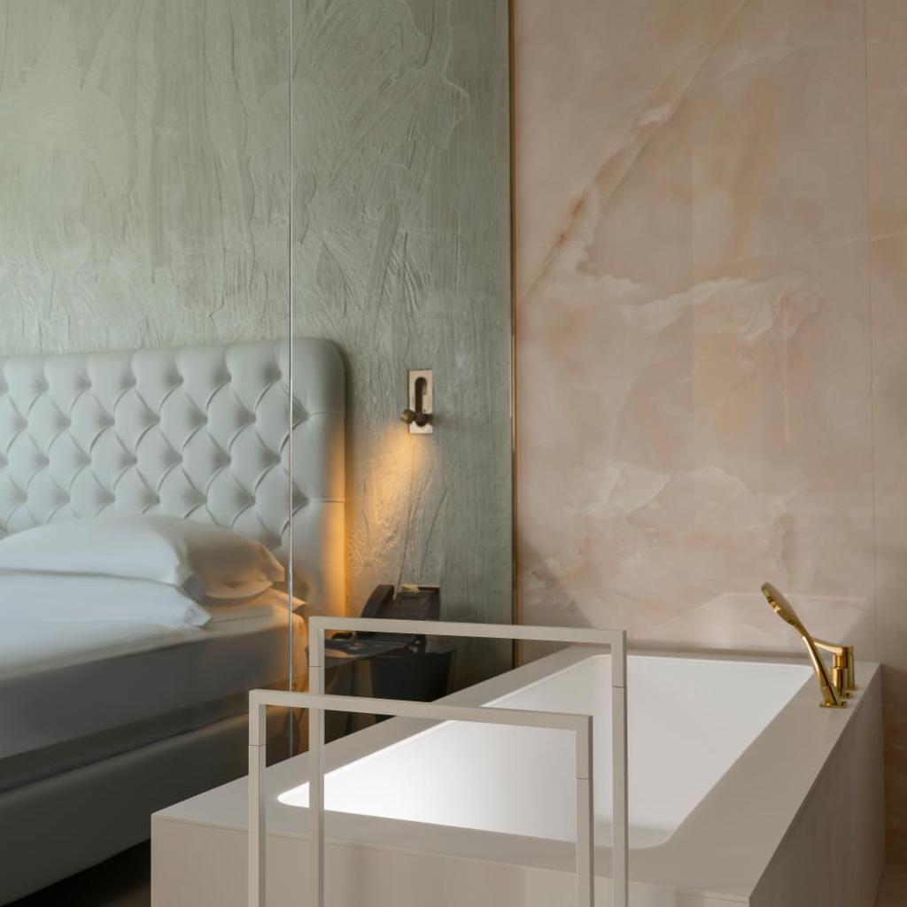 The Promenade Luxury Wellness Hotel — 