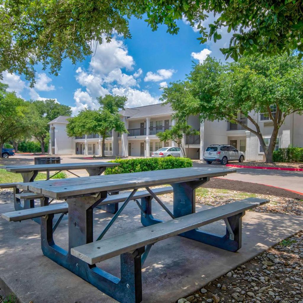 Photograph of Studio 6 Extended Stay - Austin, TX - Midtown