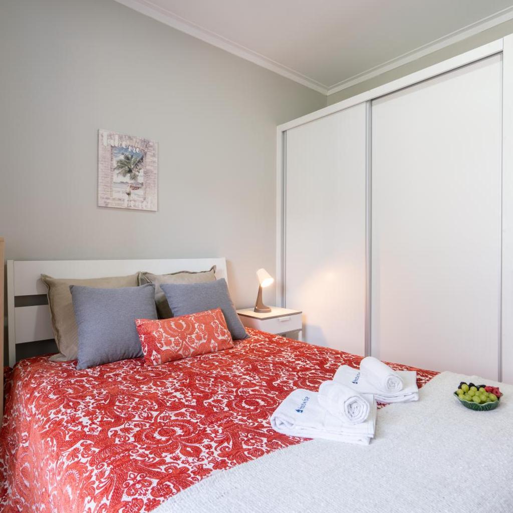 Photograph of Host Wise - Modern Flats with Stunning Terrace or Balcony - Central Location