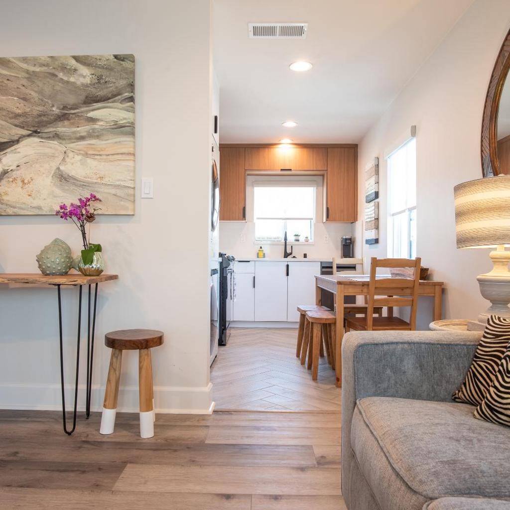 Photograph of 5079 Lotus Street