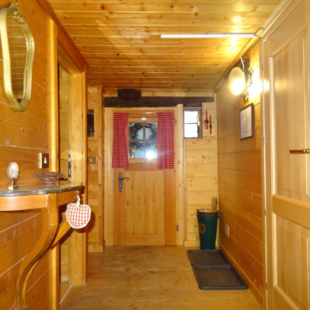 "CHALET dei FIORI" room & apartment – Bild