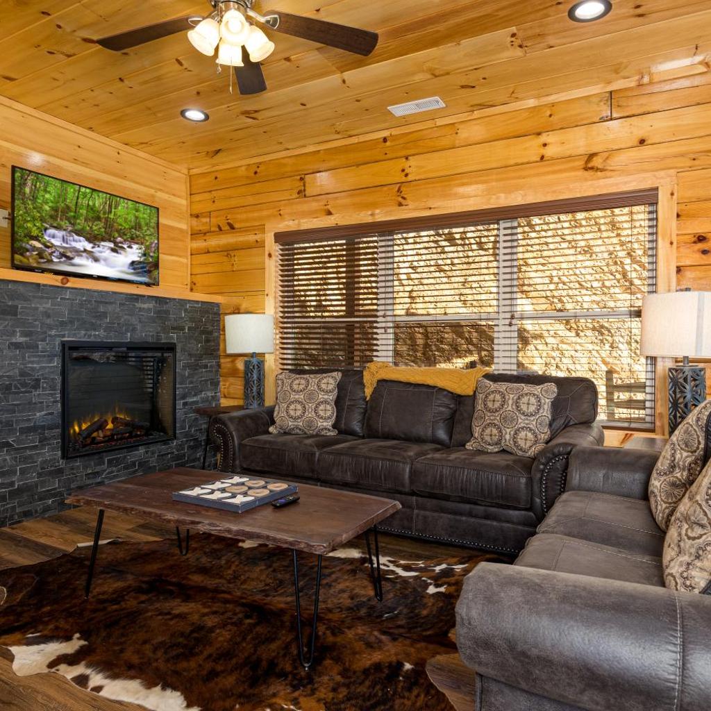Photograph of Luxe 5BR Cabin, Hot Tub, Theater & Game Room 1mi to the Strip! 4mi to Dollywood