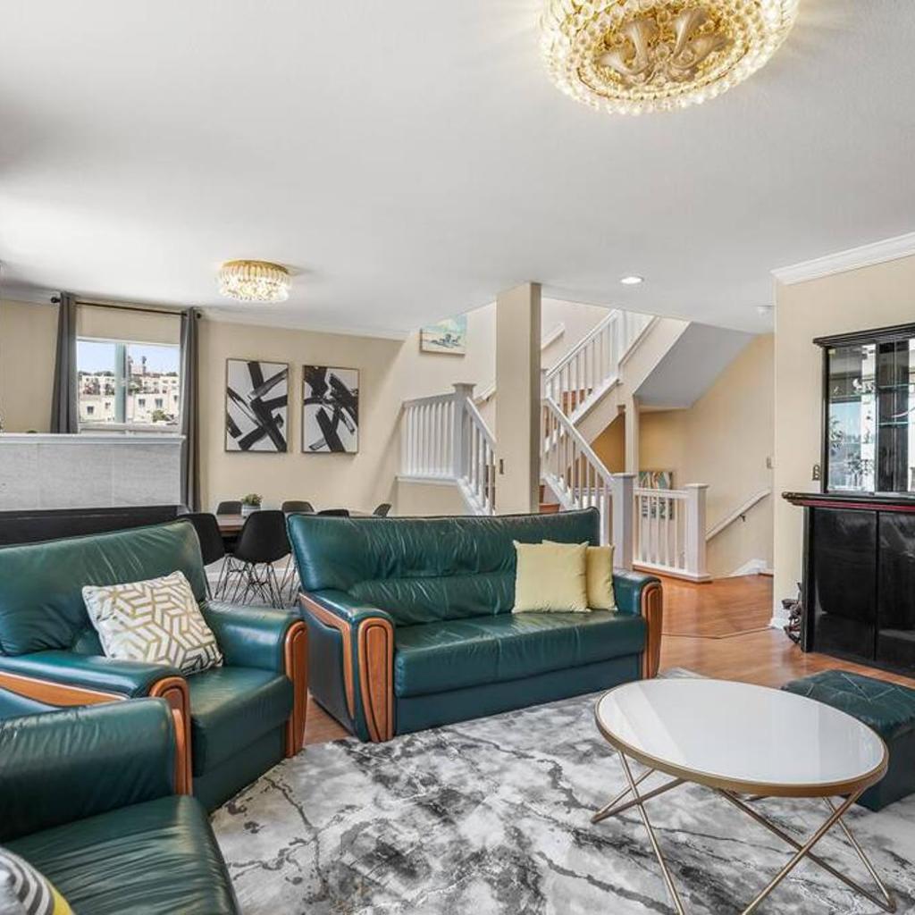 Photograph of Beautiful Spacious House 2BR / 4BR in Silver Terrace