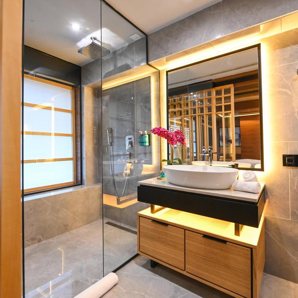 Hanami Design Hotel — 