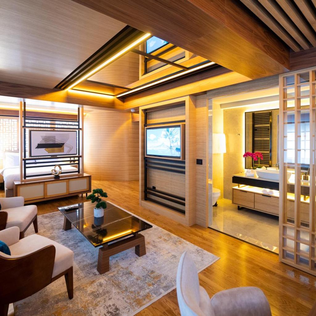 Hanami Design Hotel — 