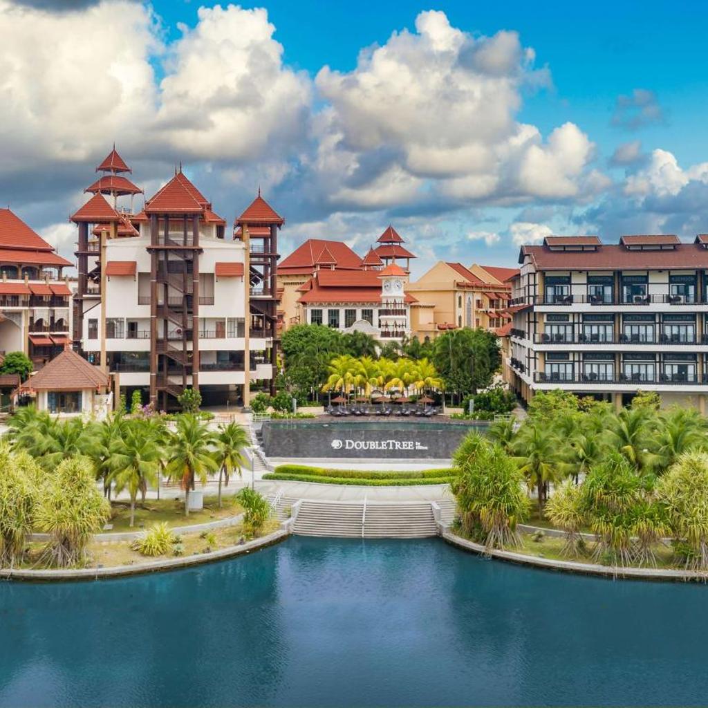 DoubleTree by Hilton Putrajaya Lakeside in in Putrajaya, Malaysia