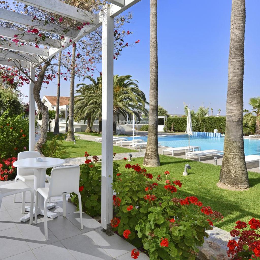 Mon Repos Hotel — 