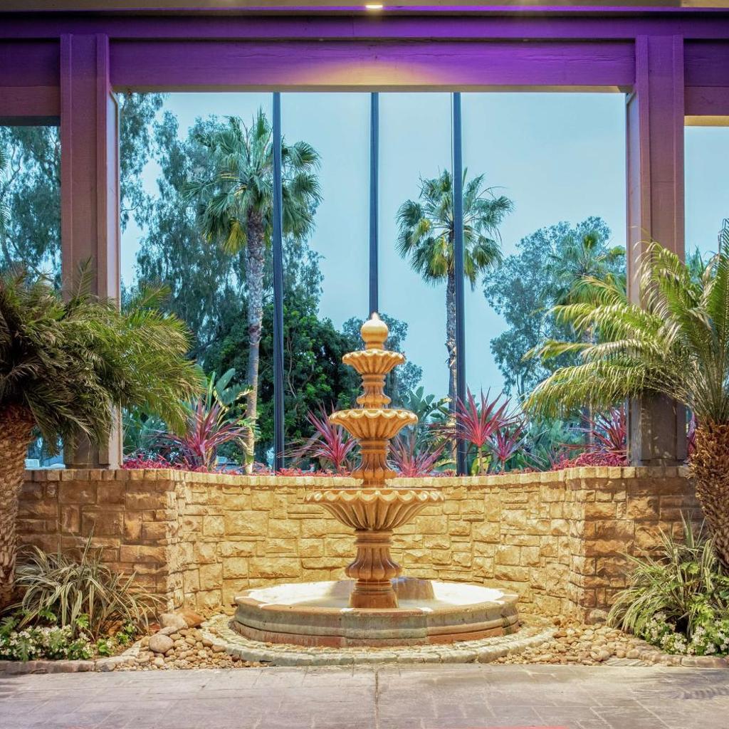Photograph of Hilton San Diego/Del Mar