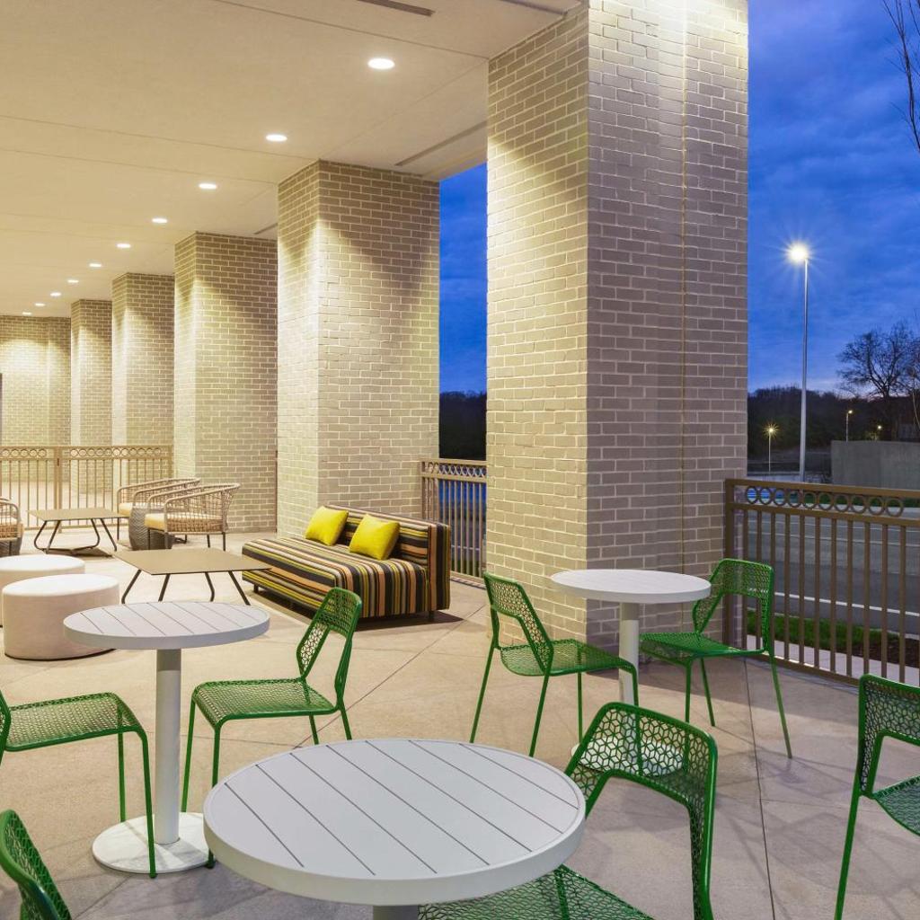Photograph of Home2 Suites By Hilton Nashville West End Avenue