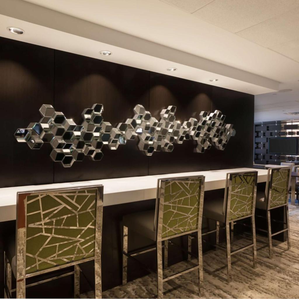 Photograph of DoubleTree by Hilton Hotel & Suites Houston by the Galleria