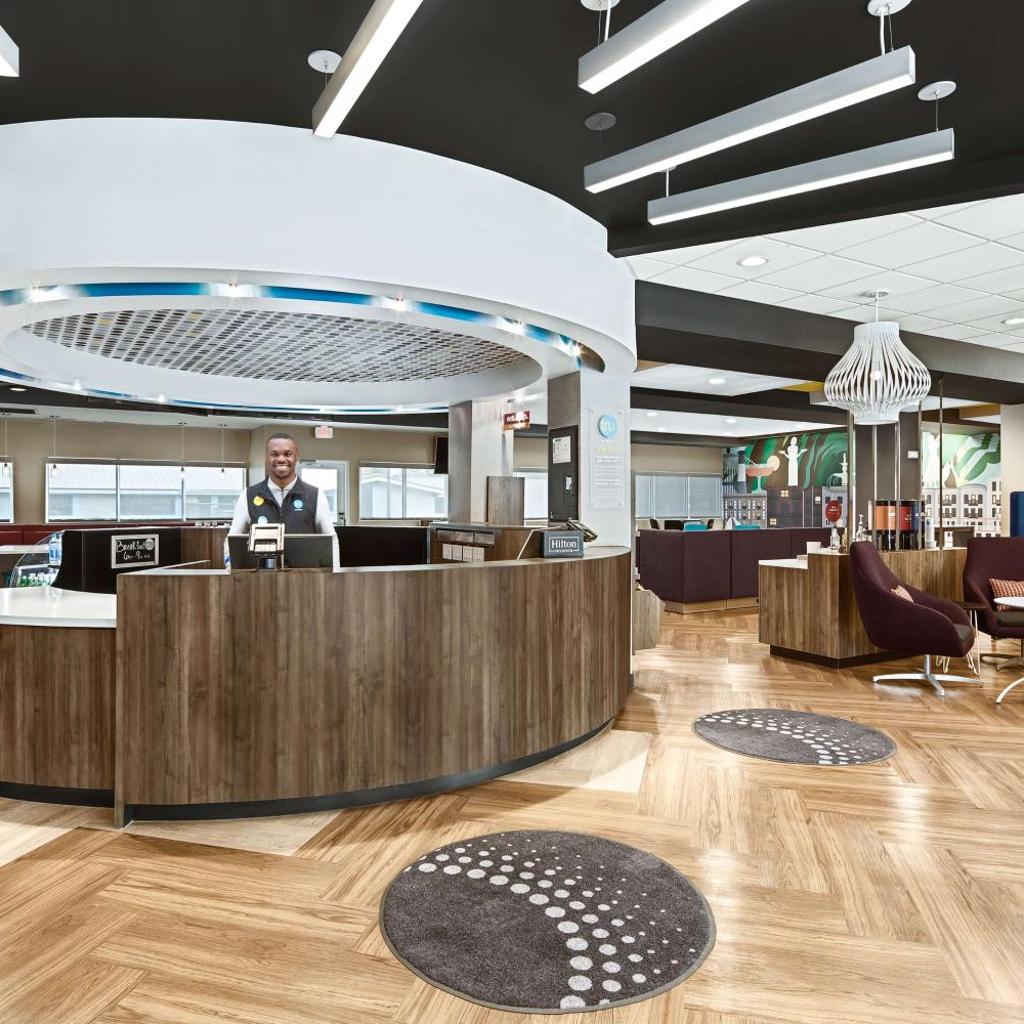 Photograph of Tru By Hilton Savannah Midtown