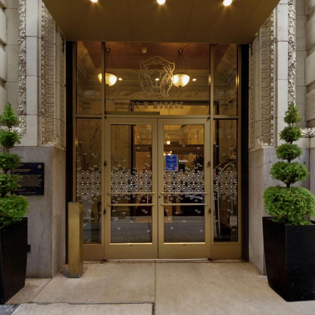 Photograph of Hampton Inn Majestic Chicago Theatre District
