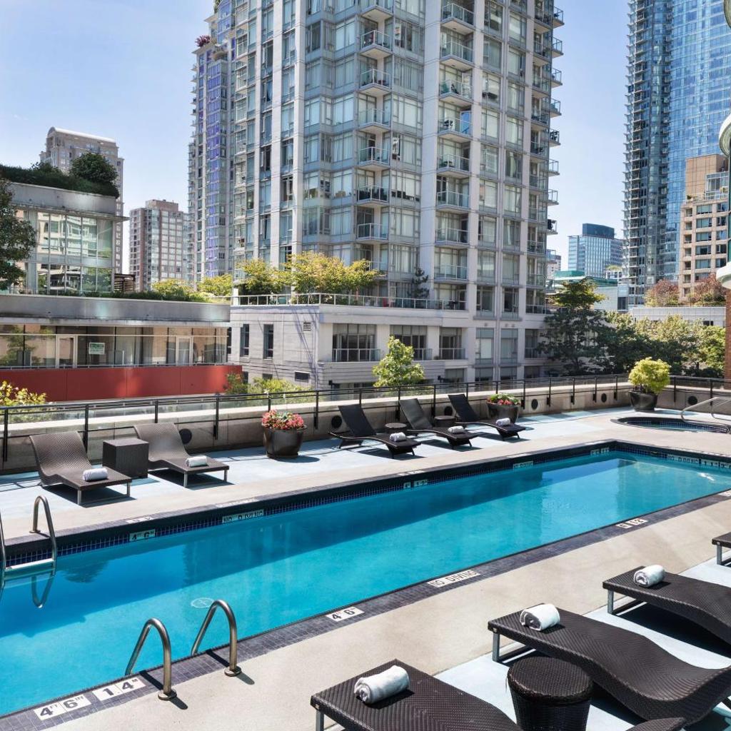 Photograph of Hilton Vancouver Downtown, BC, Canada