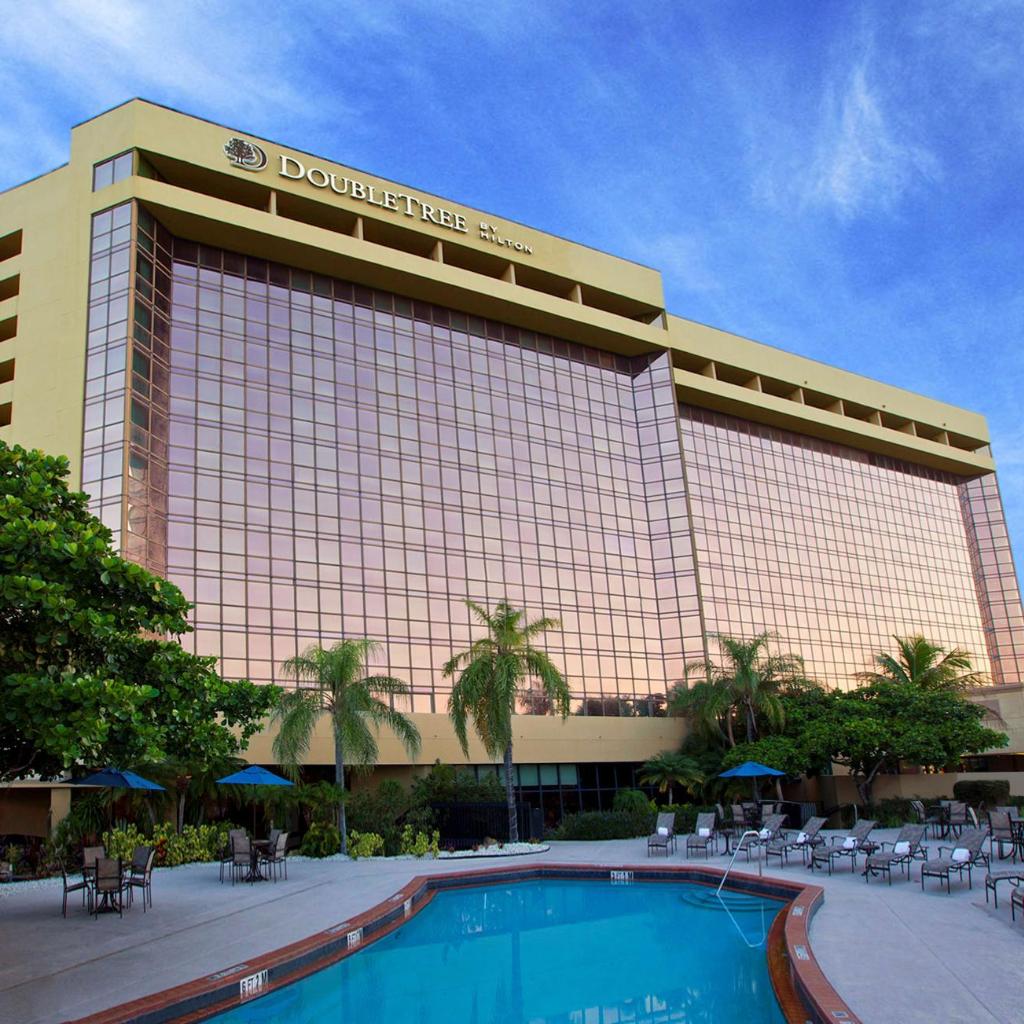 Photograph of DoubleTree by Hilton Hotel Miami Airport & Convention Center