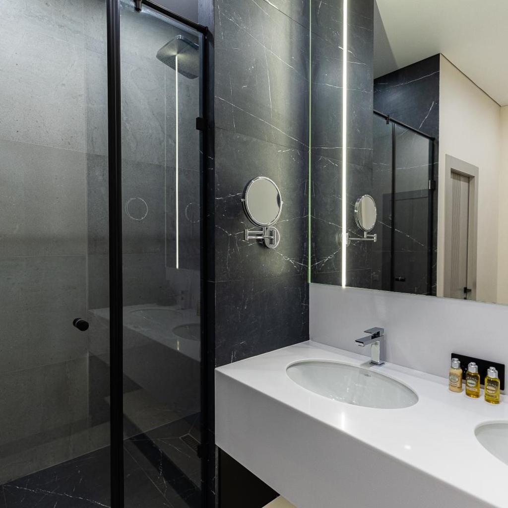 The Amsterdam Boutique Hotel — 