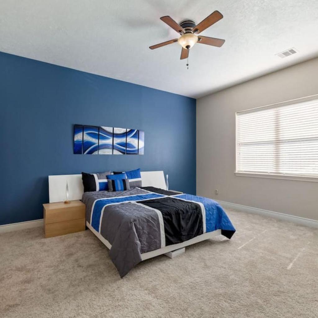 Photograph of Stylish 3 Bedroom With Tons of Games and 85 Inch TV