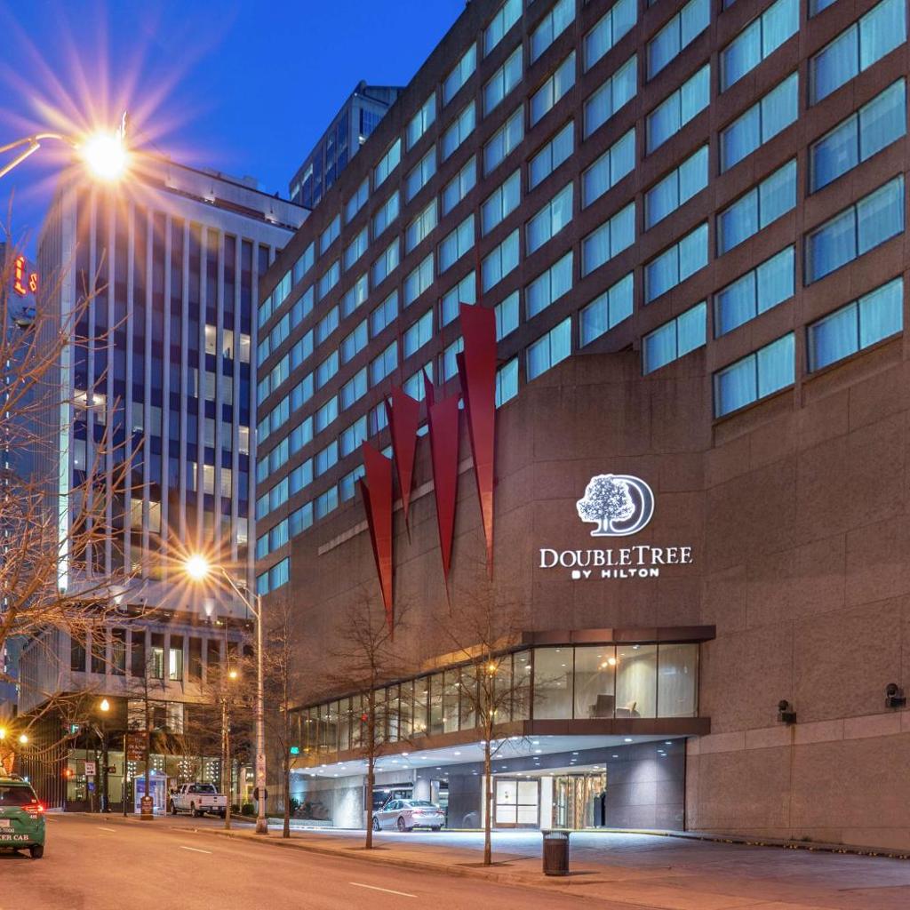 Photograph of DoubleTree by Hilton Hotel Nashville Downtown