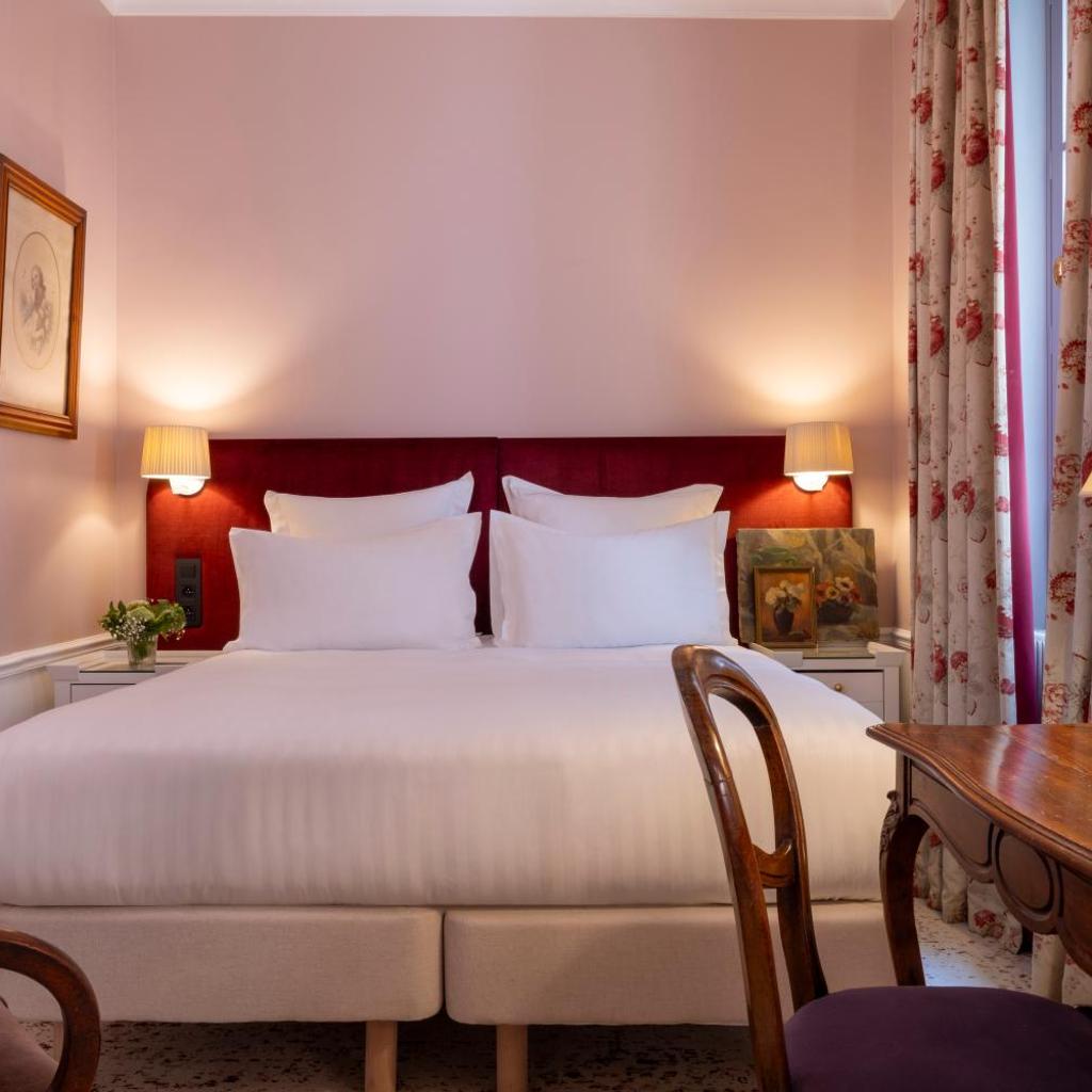 Hôtel Le Saint Gregoire — 