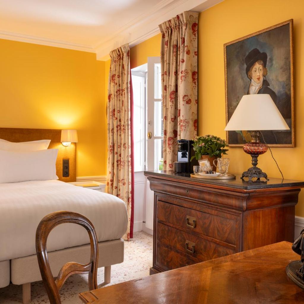 Hôtel Le Saint Gregoire — 