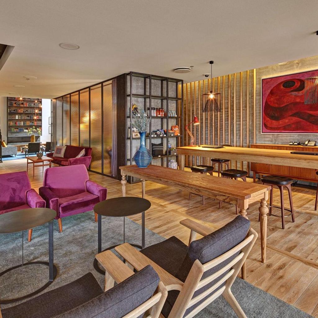 Canopy by Hilton Reykjavik City Centre — 