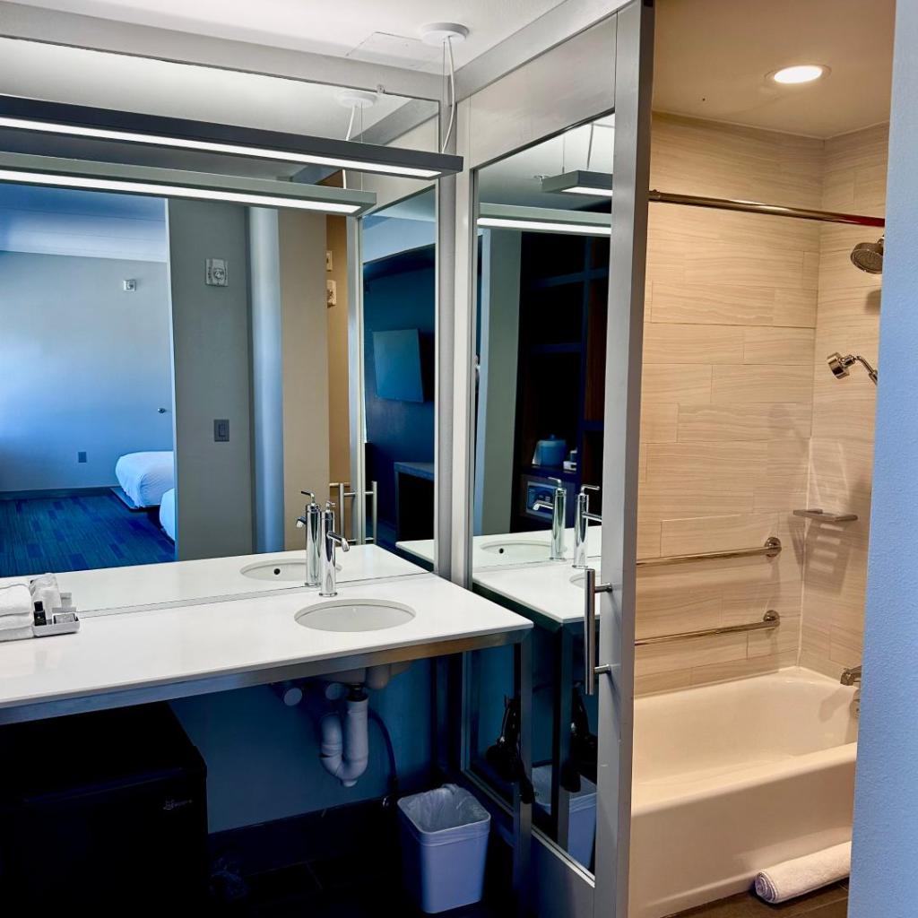 Photograph of Aloft by Marriott Austin Northwest